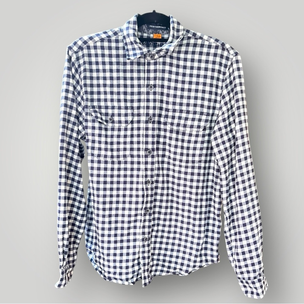 Performance Taylor Vintage Gingham Button Down Shirt